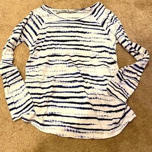 Liz Lange maternity top